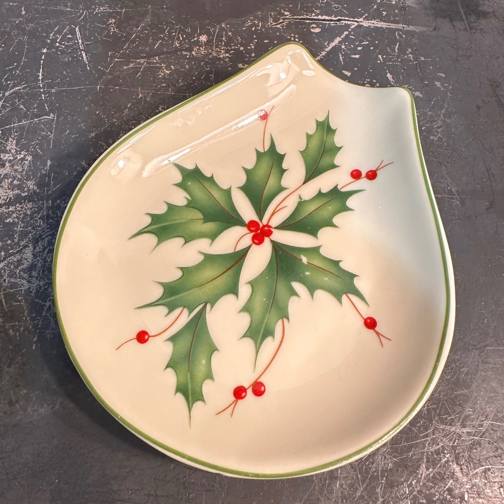 Lenox Holiday Spoon Rest Ivory Porcelain Holly Berry Christmas Kitchen Decor 5"
